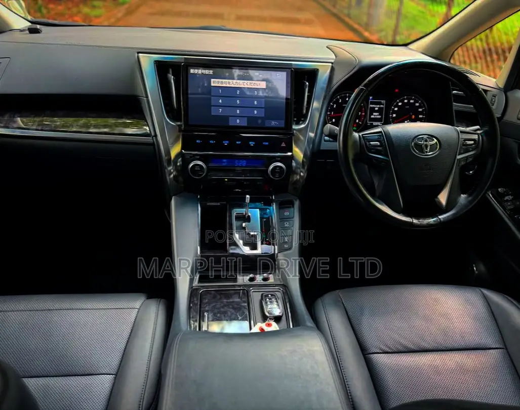 Toyota Alphard 2.5 Petrol AWD 2019 White