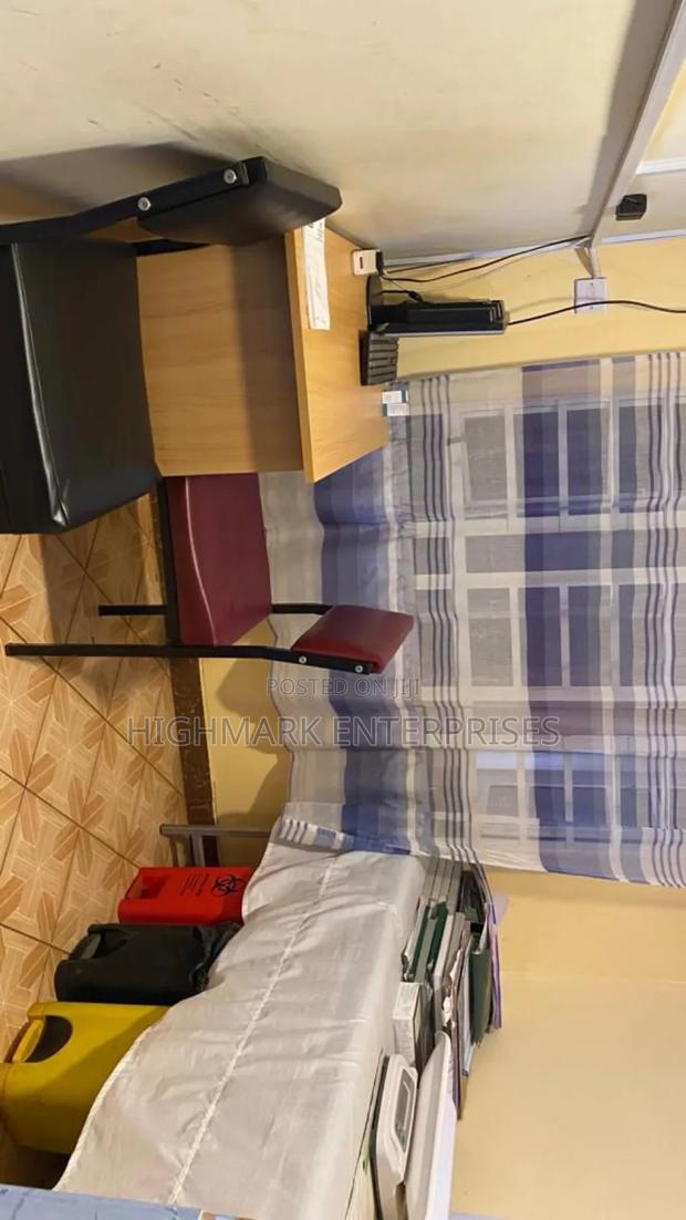 Hospital on Sale:Operating 24 Hours - thumbnail 5