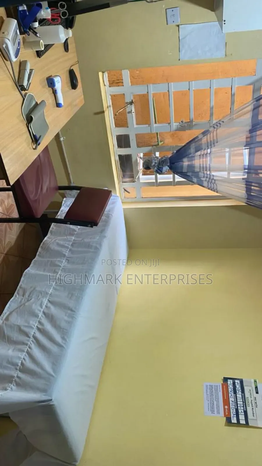 Hospital on Sale:Operating 24 Hours