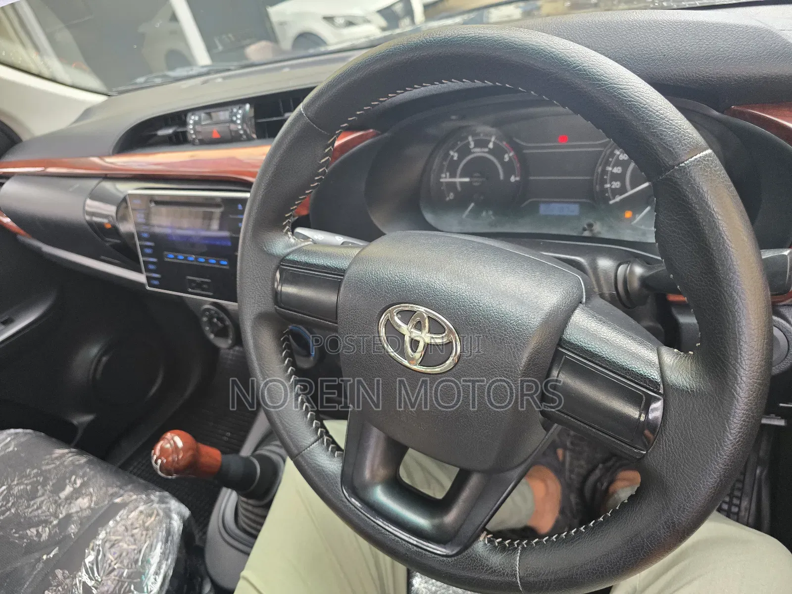 Toyota Hilux 2019 Gray