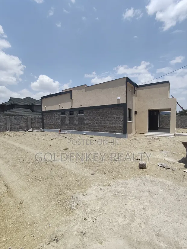 4bdrm Bungalow in Kitengela for sale