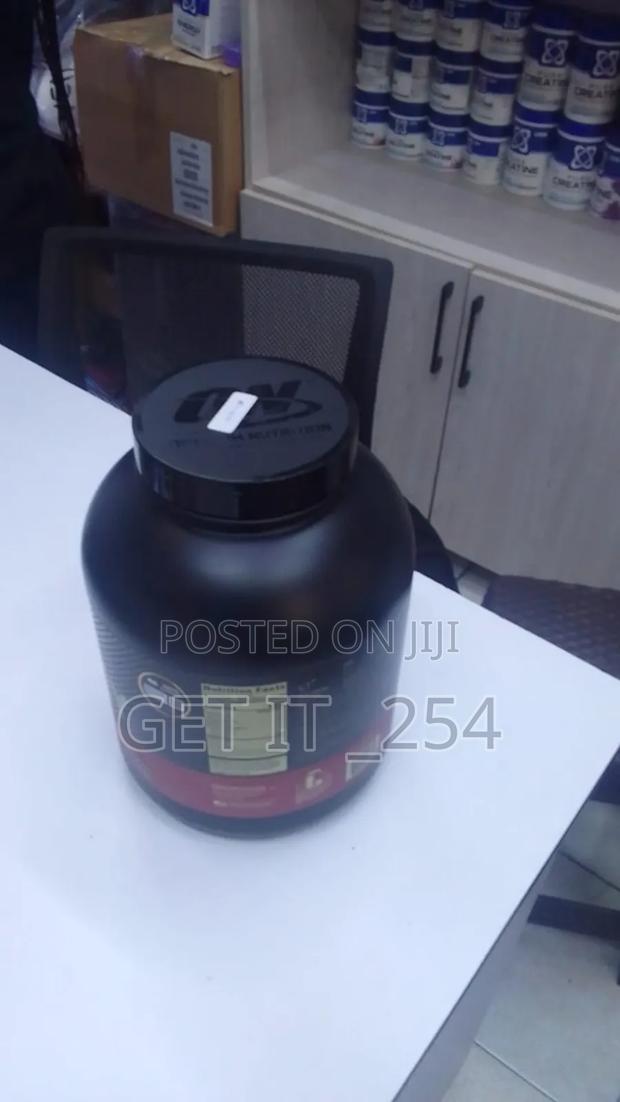 Of Optimum Nutrition (On) Gold Standard 100% Whey Protein. - thumbnail 2