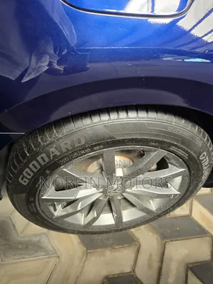 Volkswagen Passat 2019 Blue