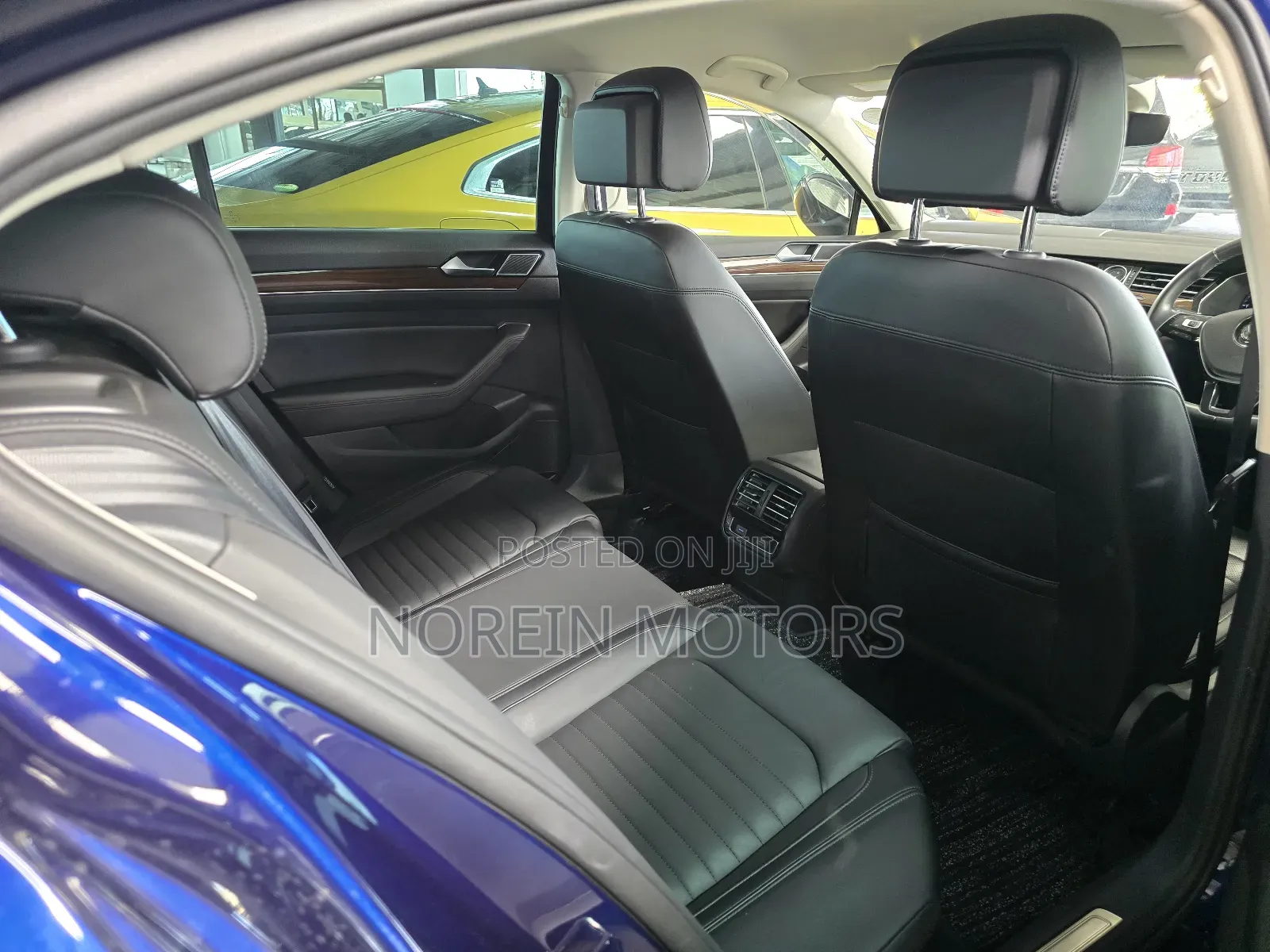 Volkswagen Passat 2019 Blue
