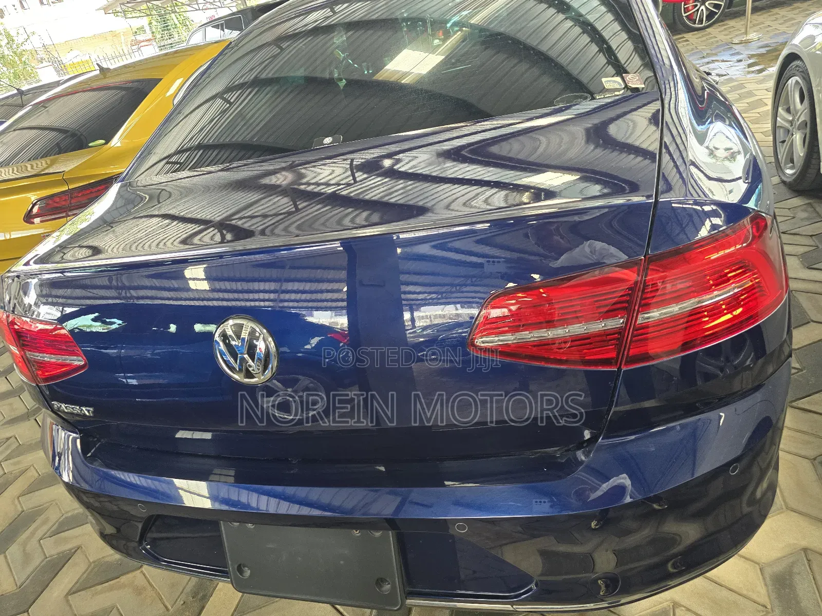 Volkswagen Passat 2019 Blue