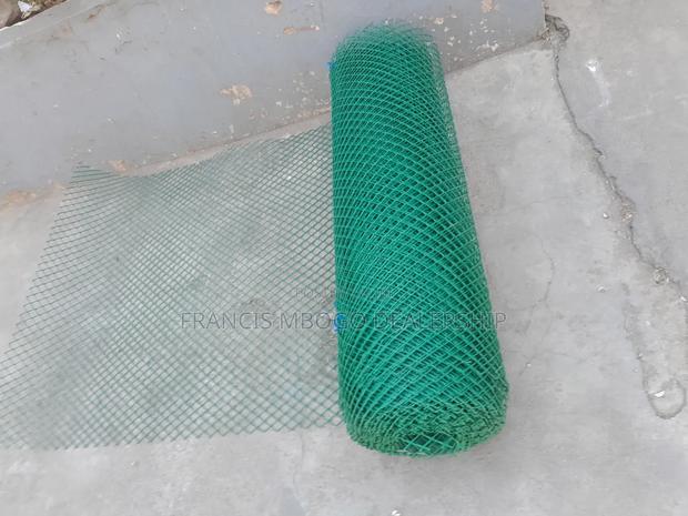 Plastic Square Mesh - thumbnail 2