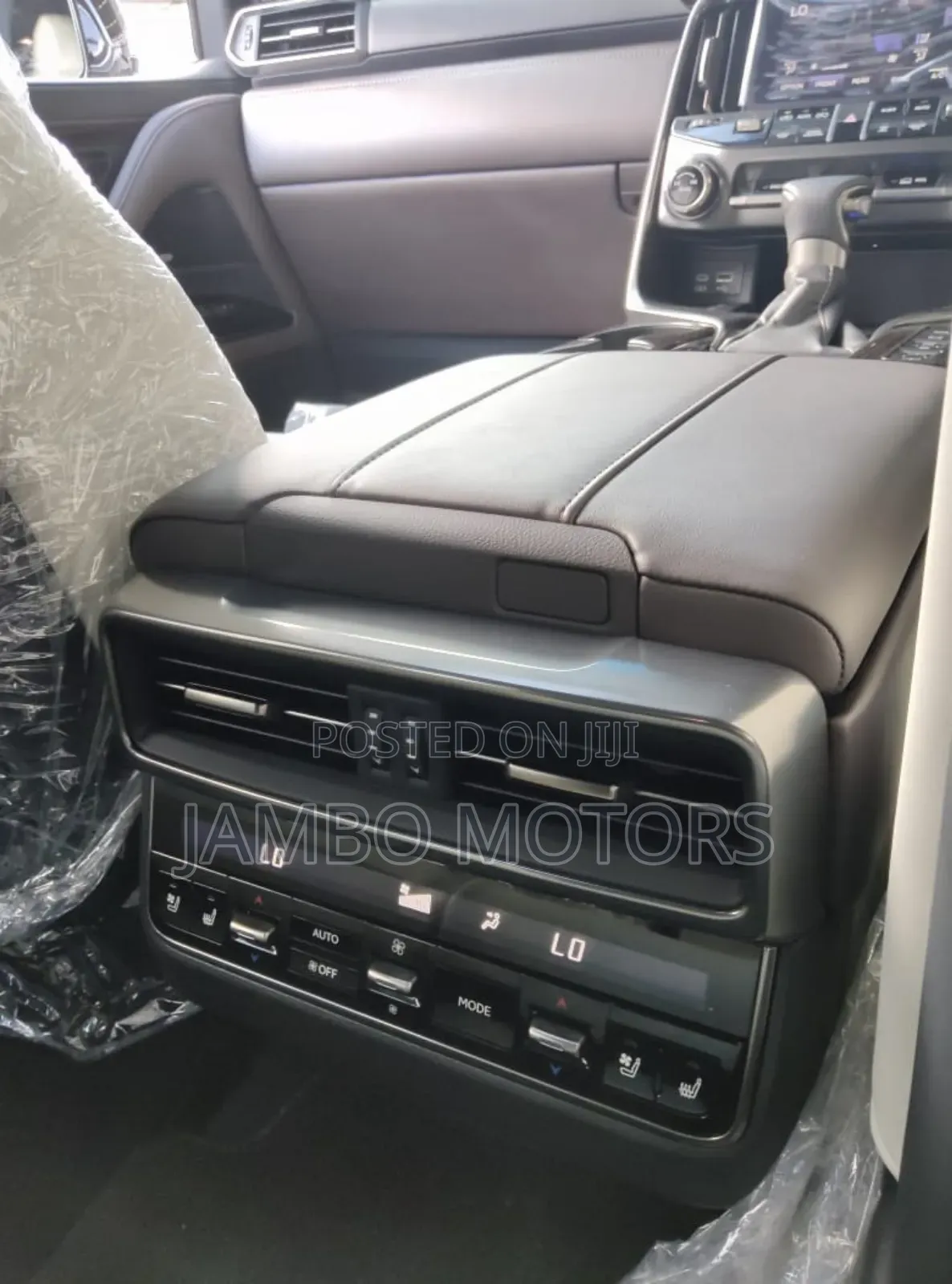 Lexus LX 600 2024 Green