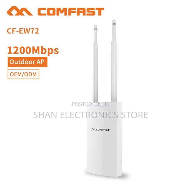 Comfast 1200mbs Outdoor Signal Wifi Extender (Upto 200m Range)