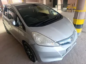 Honda Fit 2012 Silver