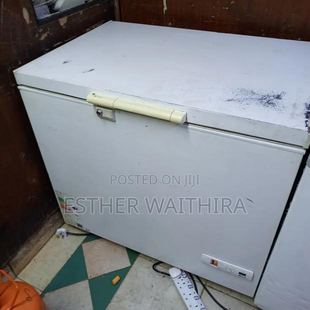 Well Maintained Deep Freezer on Sale - thumbnail 2