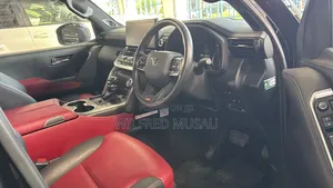 Toyota Land Cruiser 3.3 Diesel 4WD 2022 Black