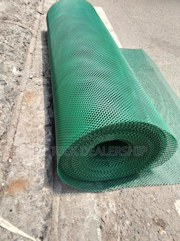 Green Plastic Mesh - main view
