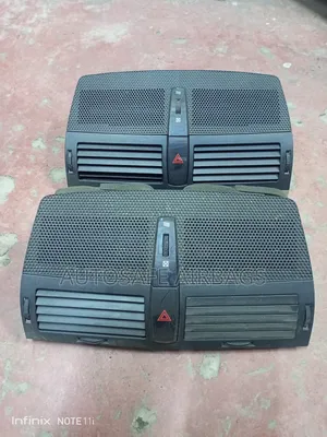 Toyota Mark X Air Vent With Hazard