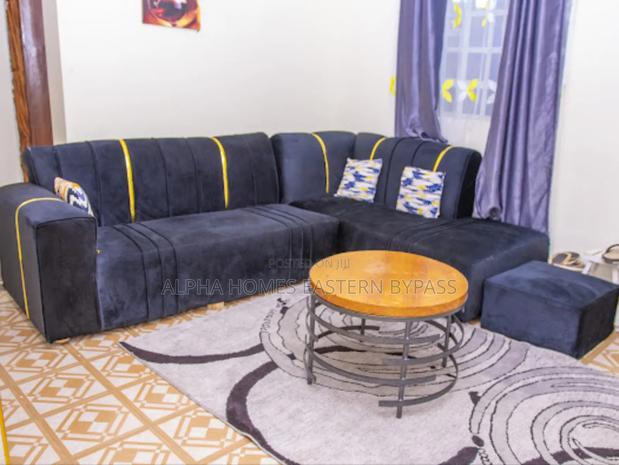 Contemporary City Escape: Fully Furnished One-Bedroom - thumbnail 5