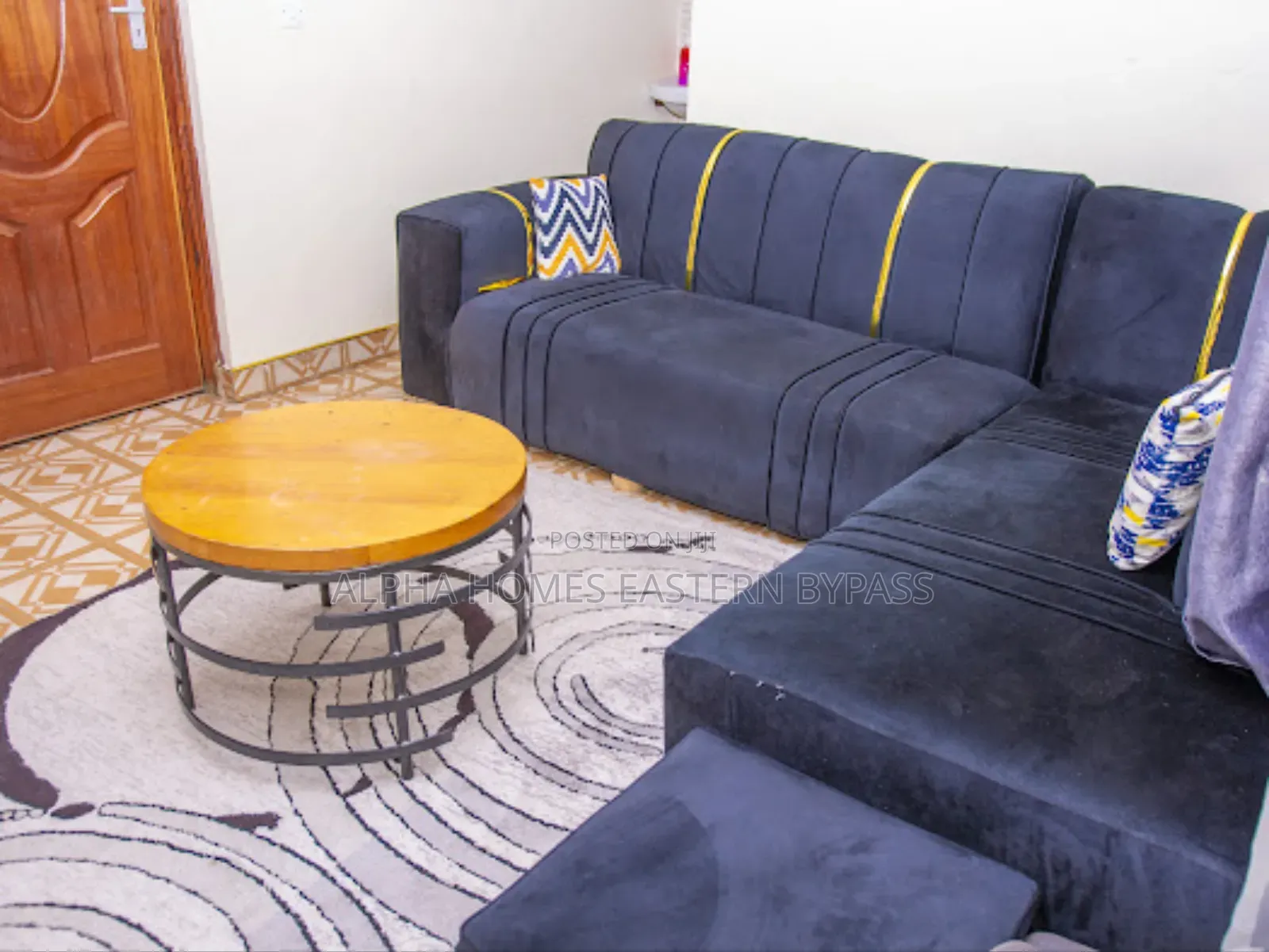 Contemporary City Escape: Fully Furnished One-Bedroom