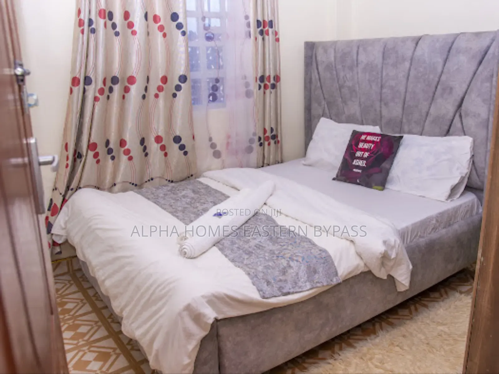 Contemporary City Escape: Fully Furnished One-Bedroom