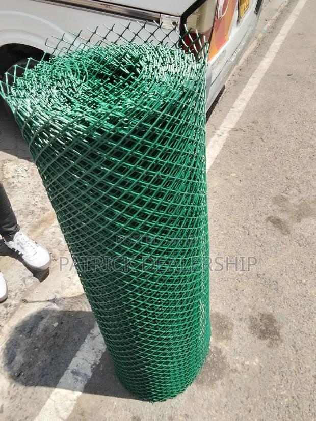 Chicken Wire Mesh - thumbnail 3