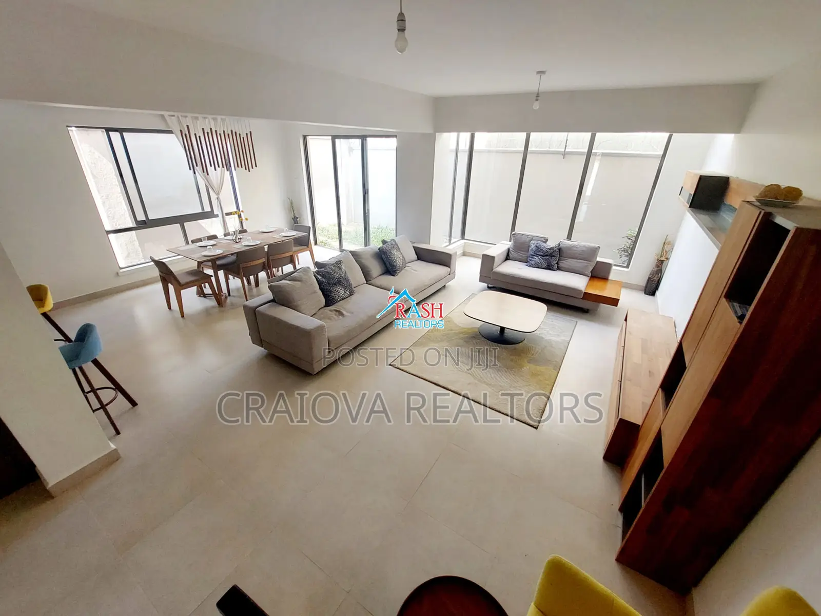 4bdrm Townhouse / Terrace in Gateway Mall Area for rent