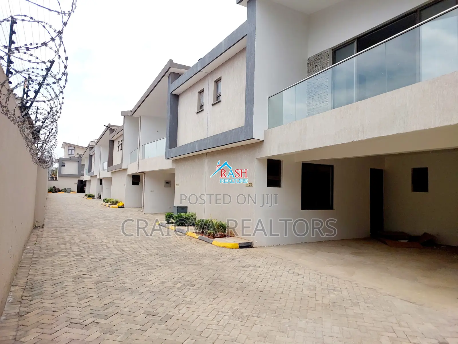4bdrm Townhouse / Terrace in Gateway Mall Area for rent