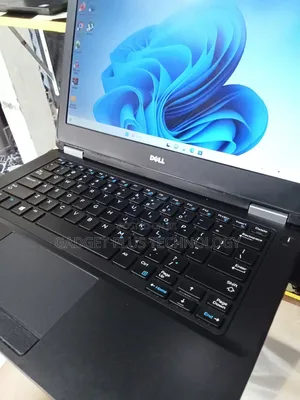 Laptop Dell Latitude 12 E5270 8GB Intel Core I5 SSD 256GB