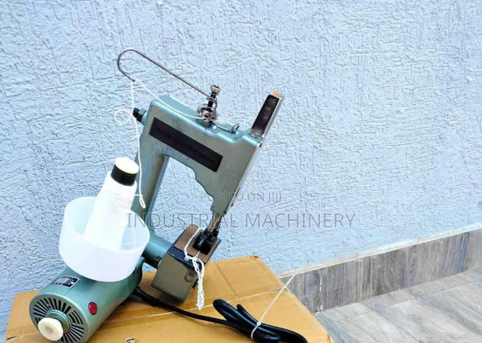 Bag Closer Machine