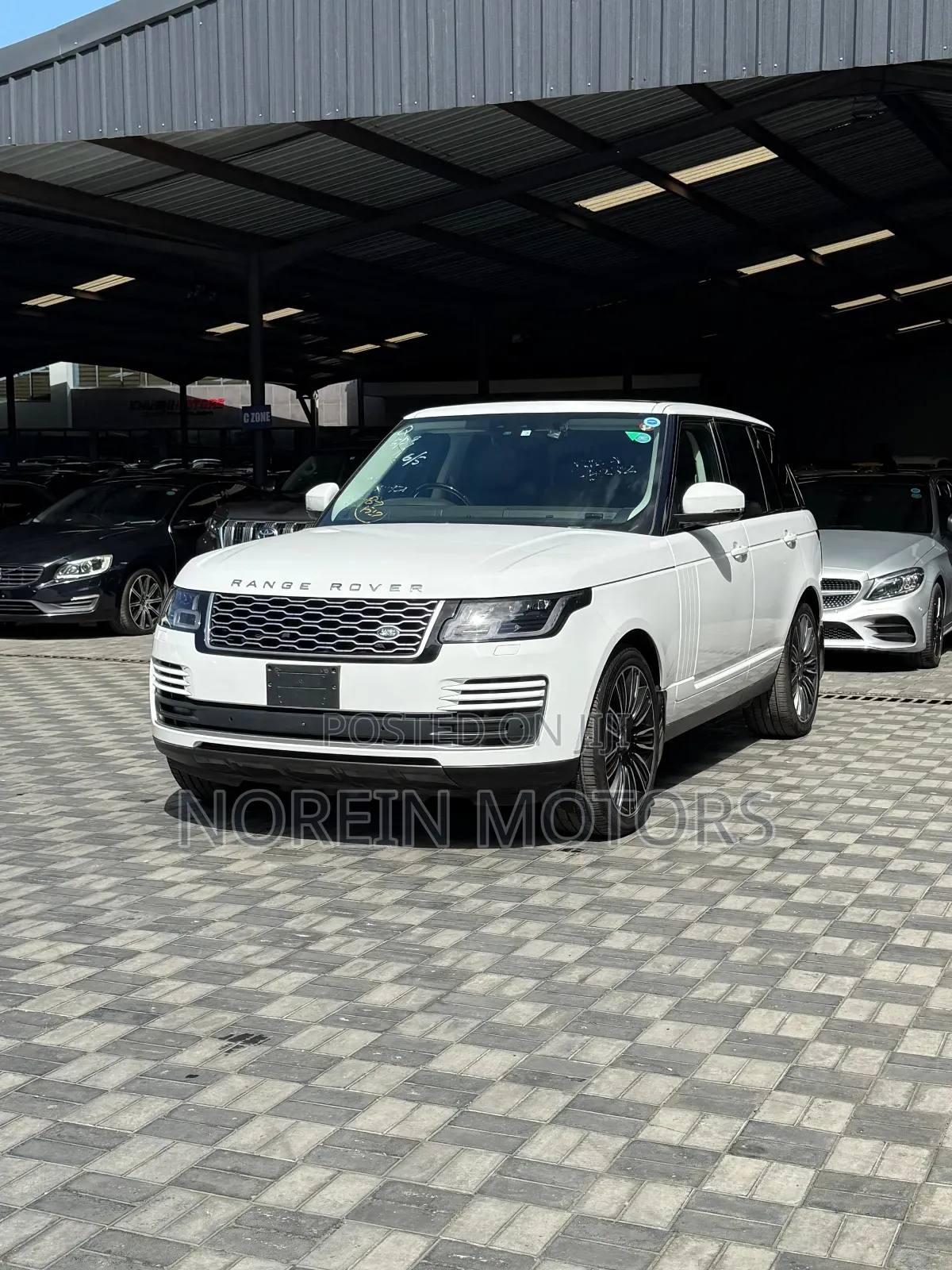 Land Rover Range Rover Vogue 2019 Pearl