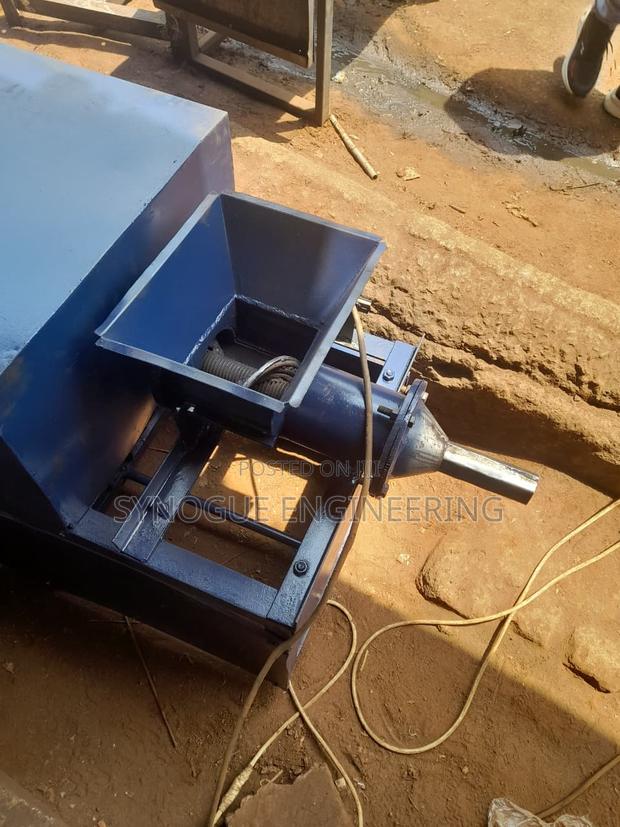 250kgs/Hr Charcoal Briquette Machine - thumbnail 3