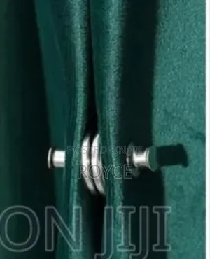 Magnetic Curtain Closures- 3 Pairs