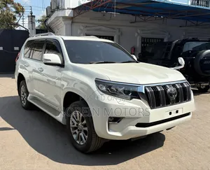 Toyota Land Cruiser Prado 2019 White