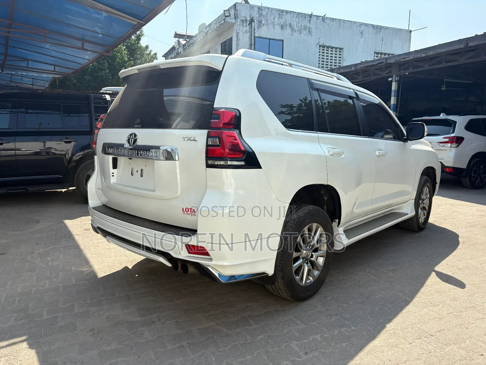 Toyota Land Cruiser Prado 2019 White