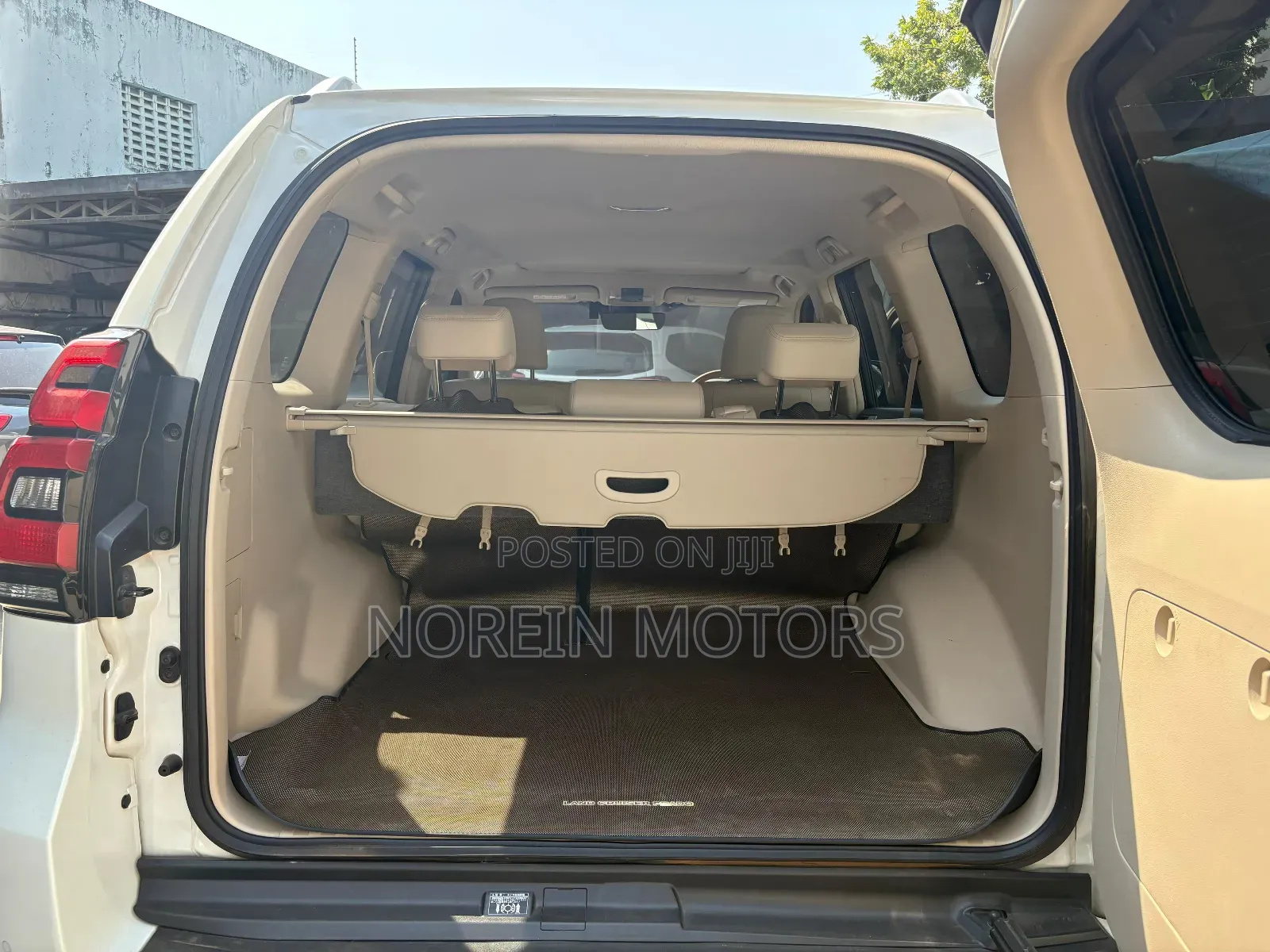 Toyota Land Cruiser Prado 2019 White