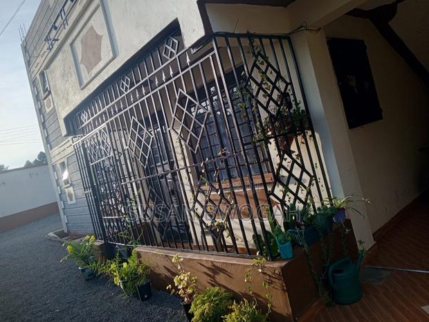 3bdrm Apartment in Zambezi for rent - thumbnail 8