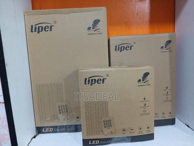 Led Solar Flood Light (Germany Liper) 300 Watts - thumbnail 3