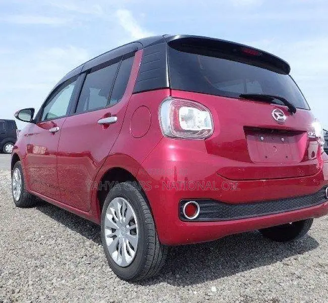 Daihatsu Boon 2018 Red