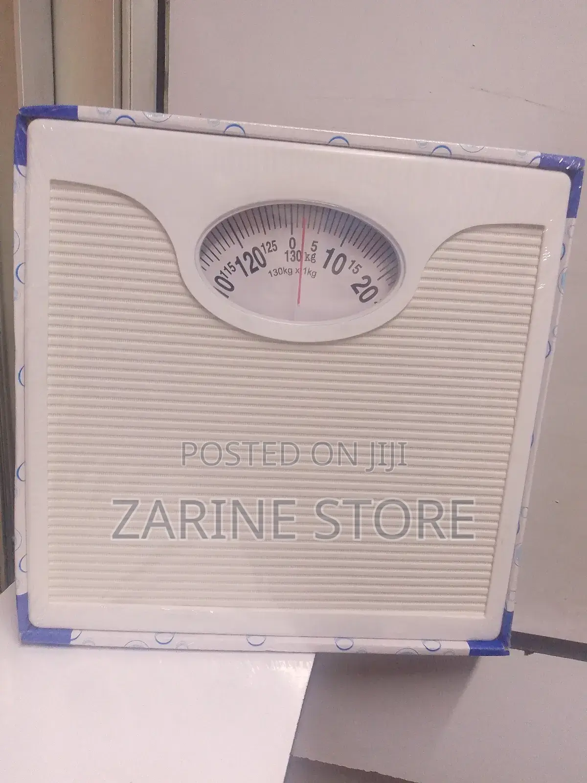 Bathroom Scale Measuring Upto 130kgs and It's Easy to Clean