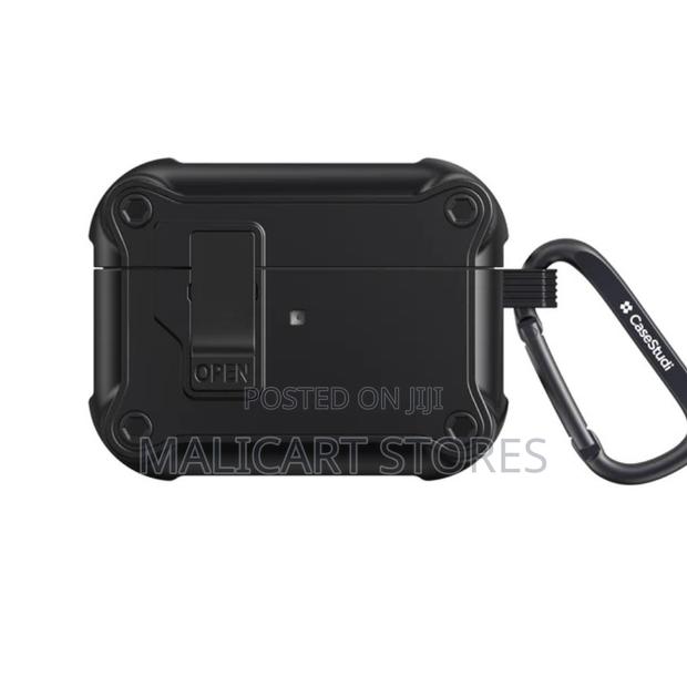 Eggshell Airpods Pro/Pro 2 Case - thumbnail 2