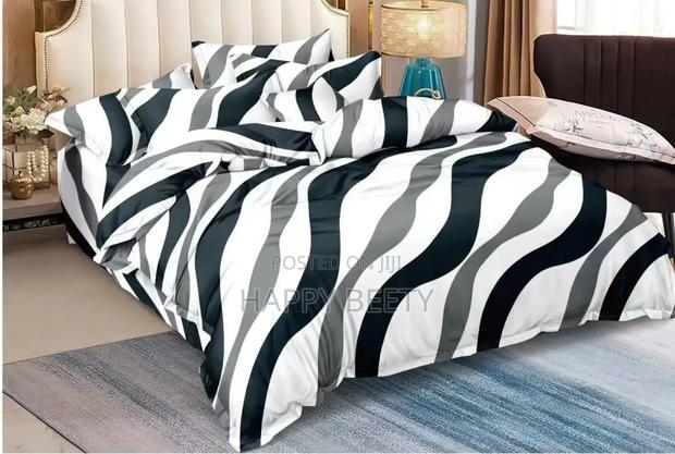 Duvet Cover, One Bedsheet and Two Pillowcase Size 6*7