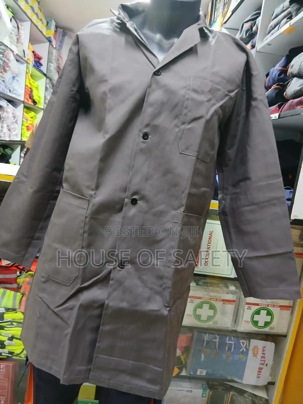 Well Fitting Dust Coats - thumbnail 2