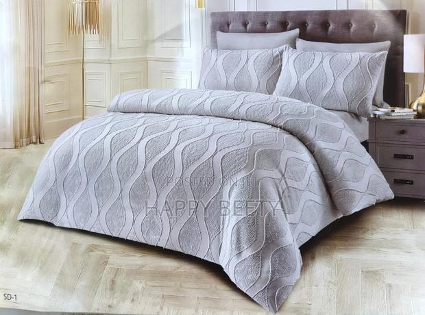 Tufted Duvetcover , One Fitted Sheet and Four Pillowcases - thumbnail 4