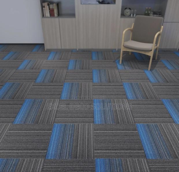 Soft, Comfortable Durable Carpet Tiles for Office Interiors
