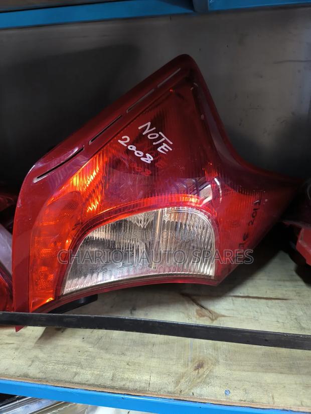 Nissan Note 2008 Taillight