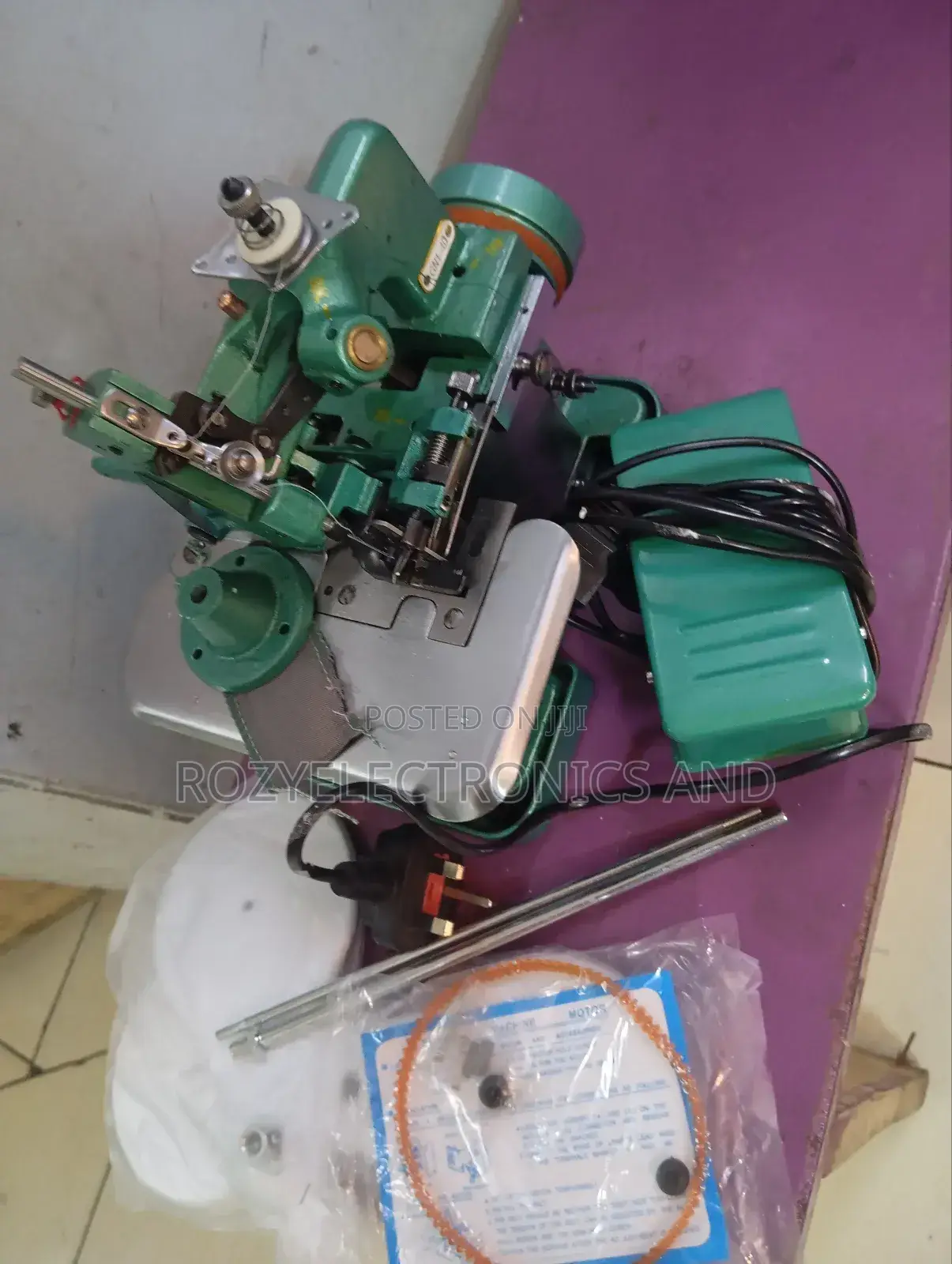 Heavy Duty Overlock Machine With Motor