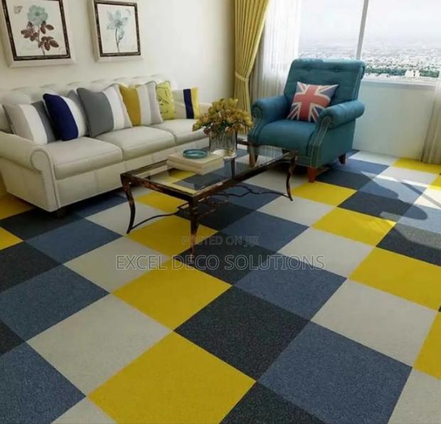 Comfortable Carpet Tiles for Everyday Home Office Use
