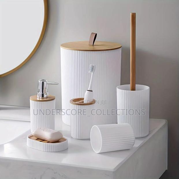 In Luxury Bathroom Accessories Set With Bamboo Lid - thumbnail 6