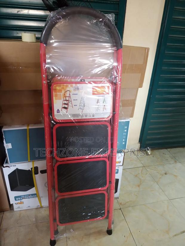 Foldable High Quality 4 Step Ladder - main view