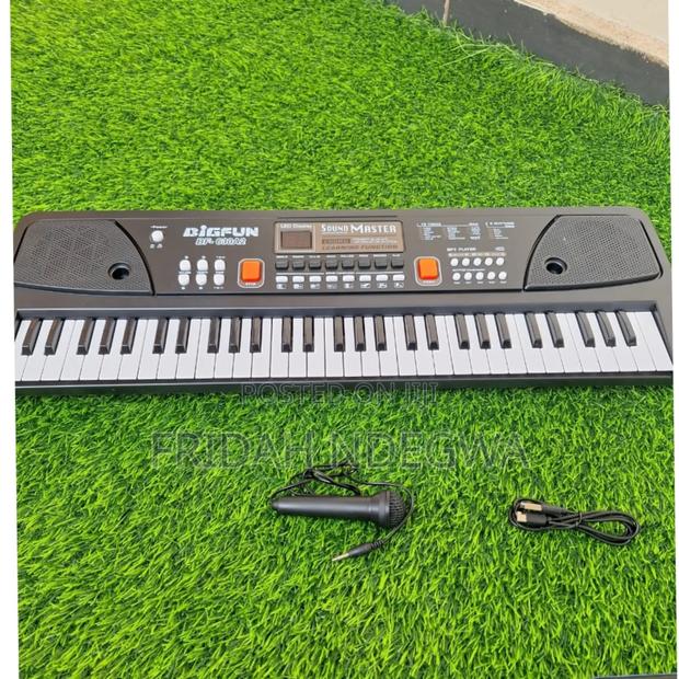 61 Keys Piano