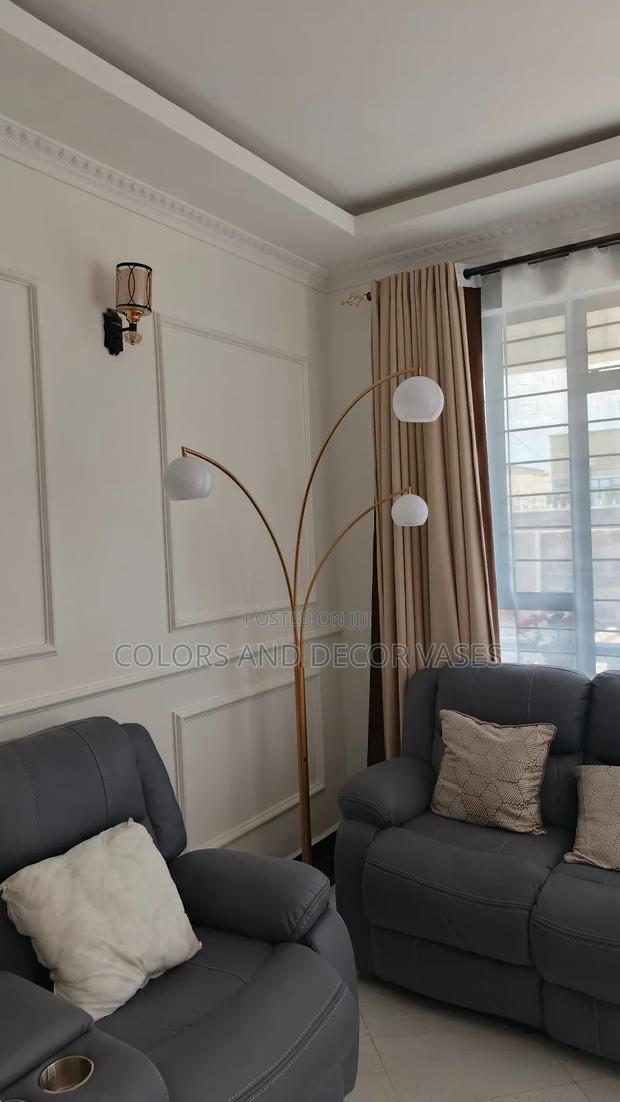 3 Lamp Shade Stand Gold - thumbnail 2