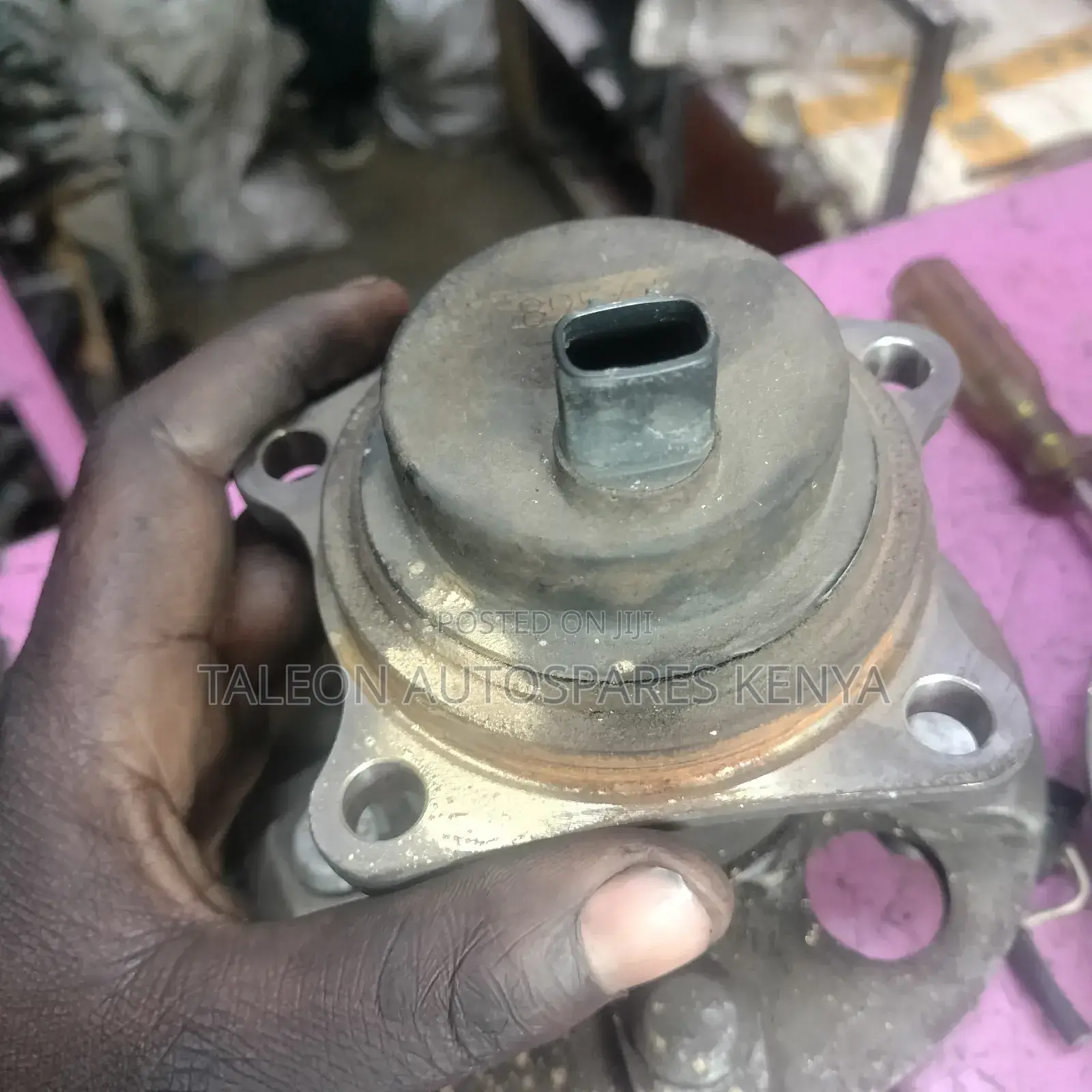 Toyota Voxy 2017 Model Rear Wheel Hub