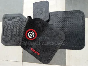 Nissan Universal Rubber Car Floor Mats 5pcs