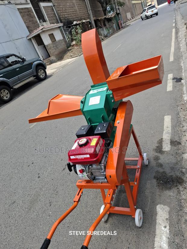 Aico Japan Chopper Grinder With an 8hp Aico Petrol Engine.